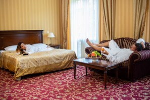 Laptop workspace, cots/infant beds, rollaway beds, free WiFi - Solva Resort & SPA (Poliana)