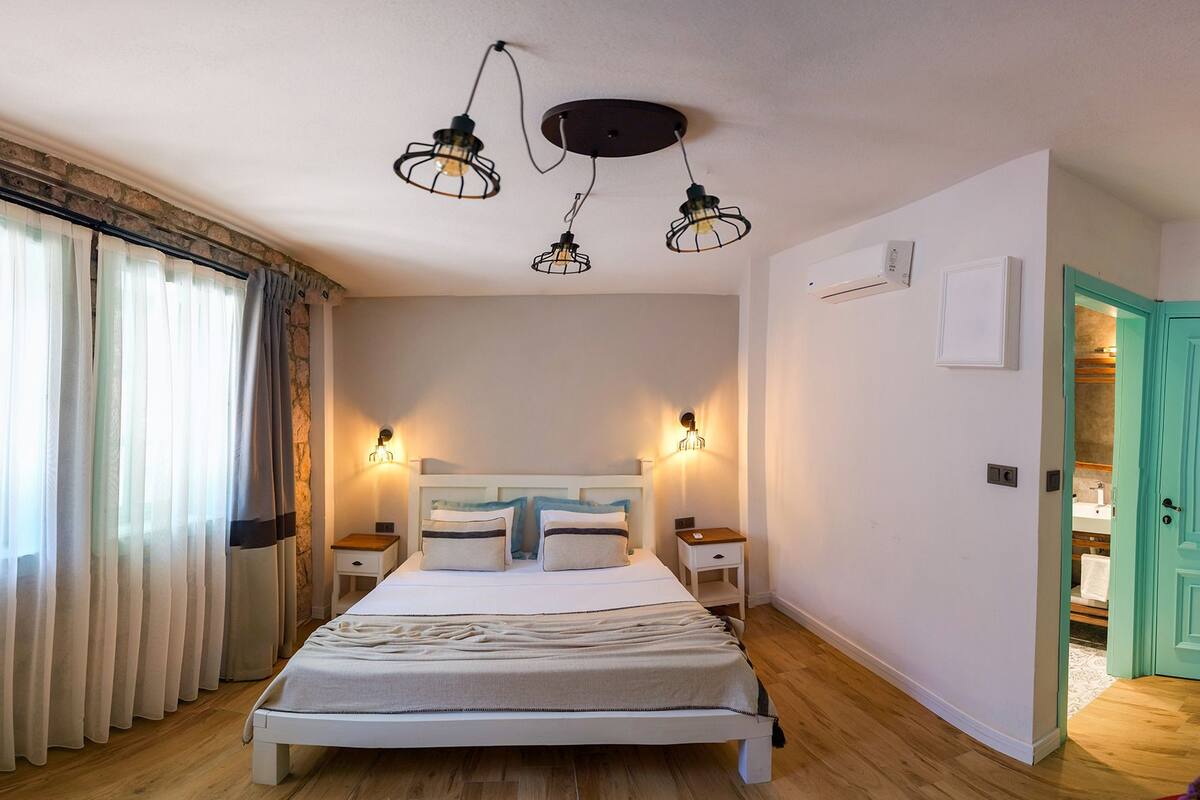 1 bedroom, WiFi (free), bed sheets