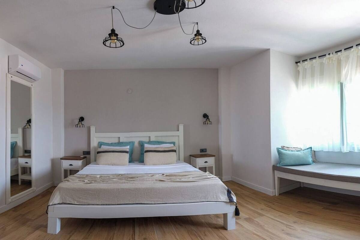 1 bedroom, WiFi (free), bed sheets