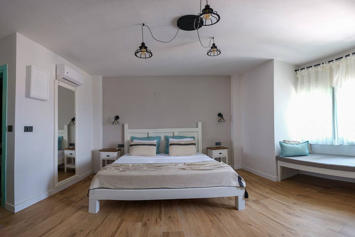 1 bedroom, WiFi (free), bed sheets