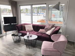 2 habitaciones, decoración personalizada y muebles diferentes 