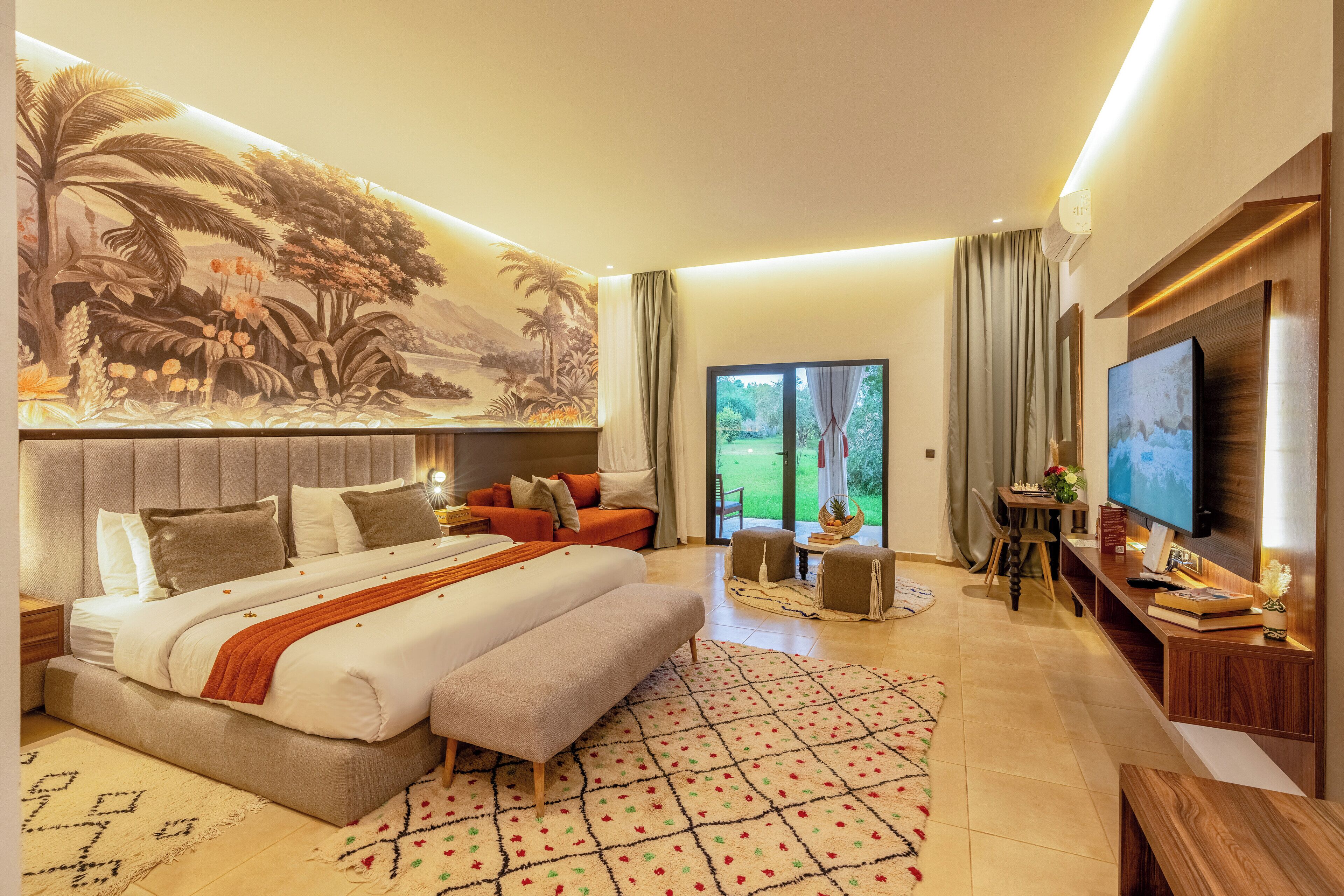 Luxury Suite | 免費迷你吧、客房內保險箱、書桌、遮光布/窗簾