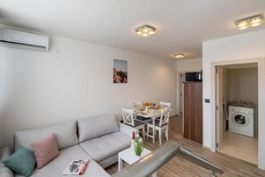 TV, ping pong - Apartments Lovric - Apt 3 (Pula)