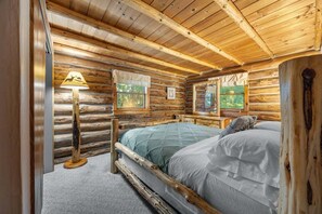 3 室のベッドルーム、アイロン / アイロン台、WiFi (無料)、ベッドシーツ