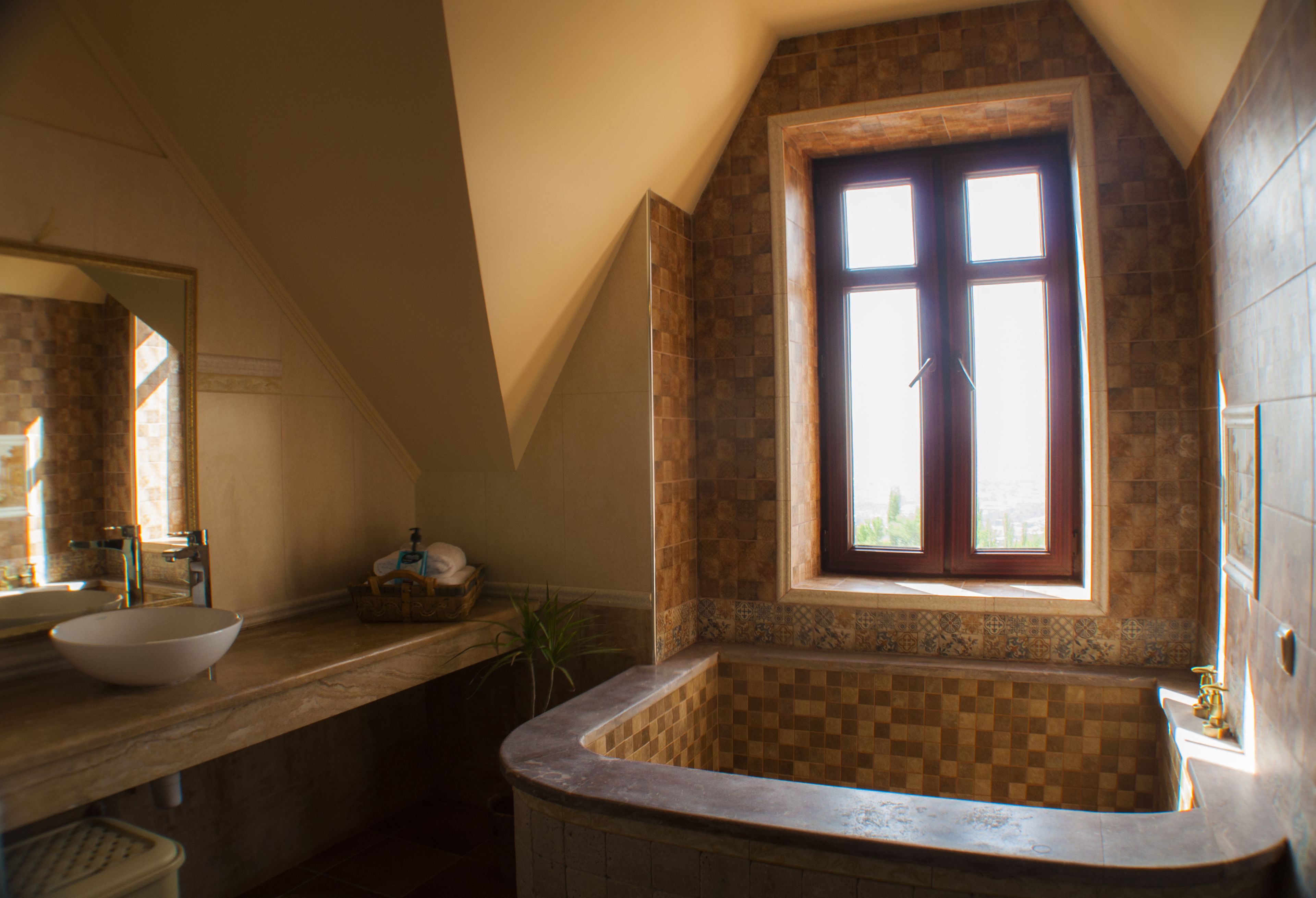 luxury double room (leonardo da vicni) | living area