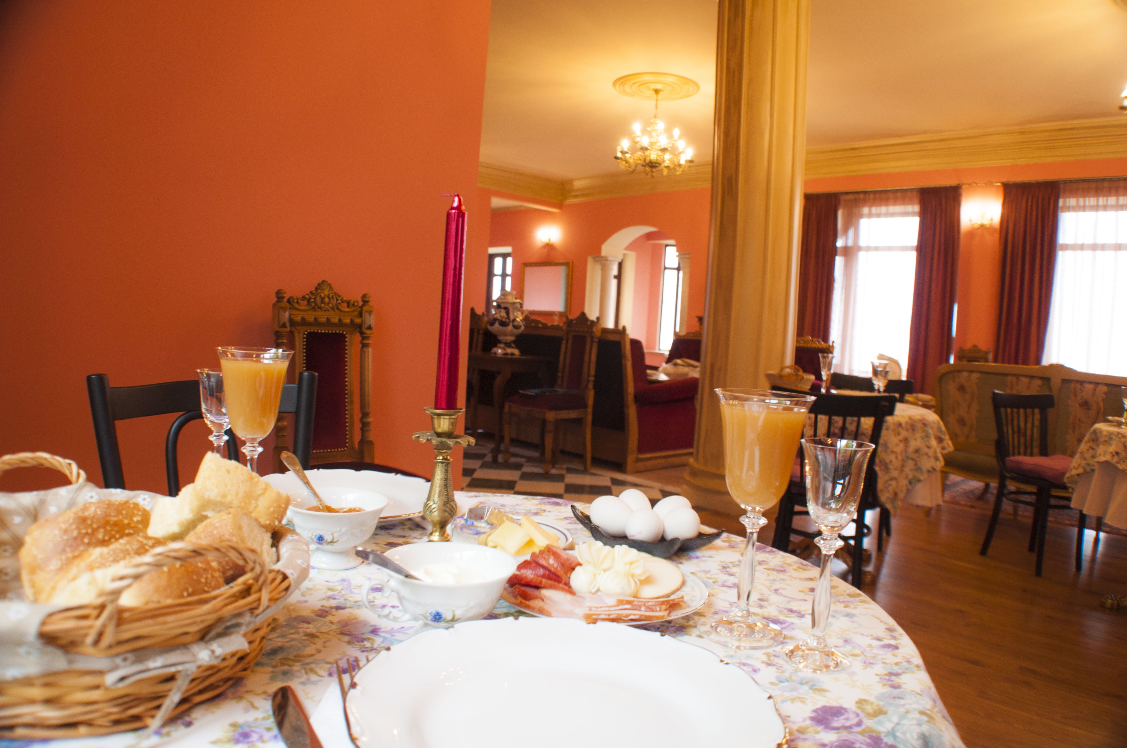 daily continental breakfast (amd 5000 per person)