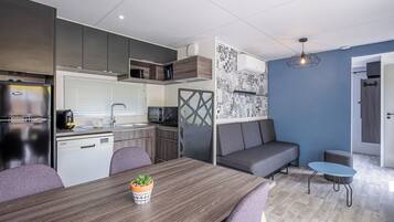 Lodge Familial (6 personnes) | In-room safe, soundproofing, free WiFi, bed sheets