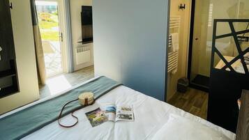 Lodge Familial (6 personnes) | In-room safe, soundproofing, free WiFi, bed sheets