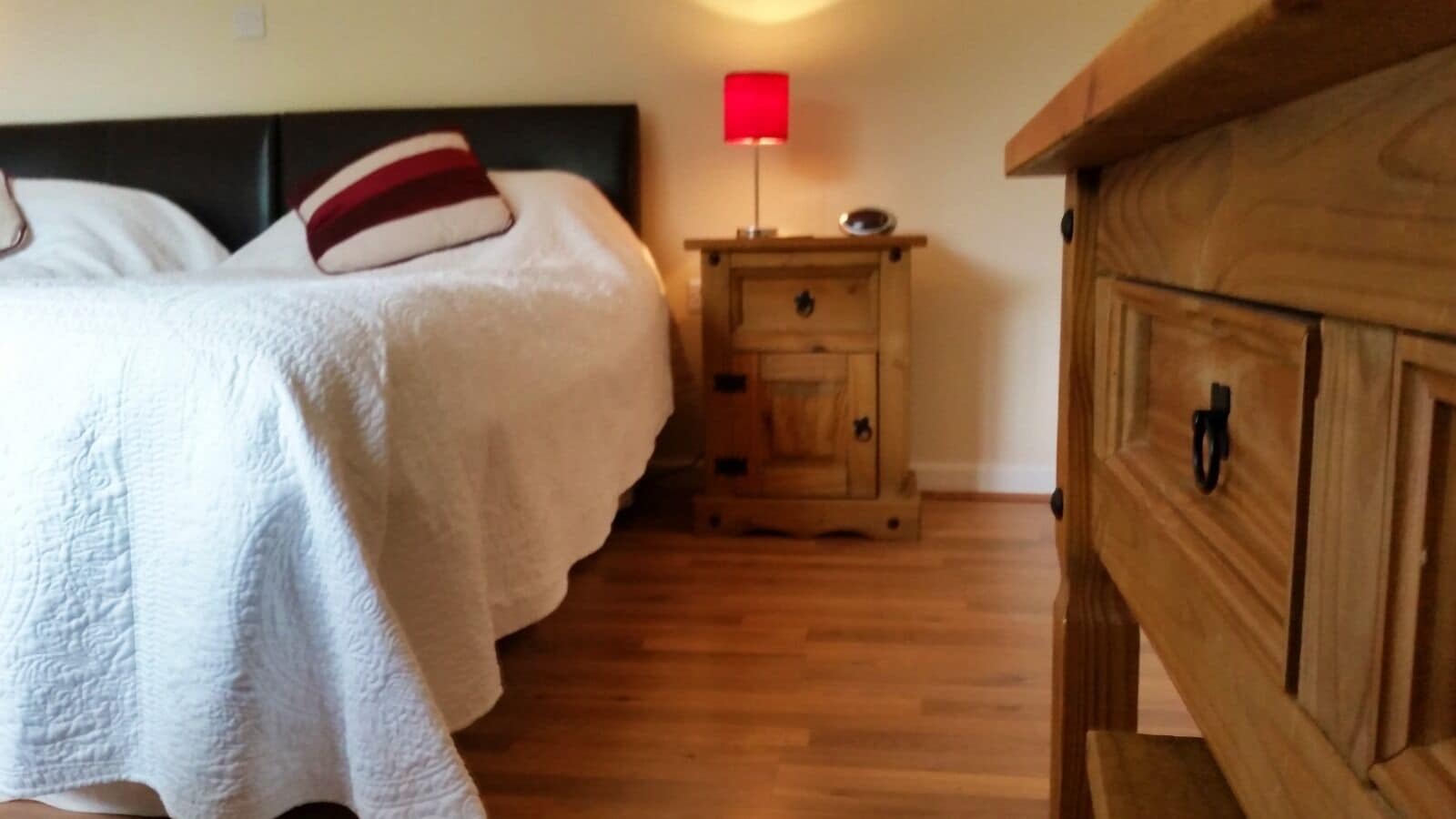 executive double room, 1 king bed | 1 bedroom, in-room safe, individually decorated, individually furnished