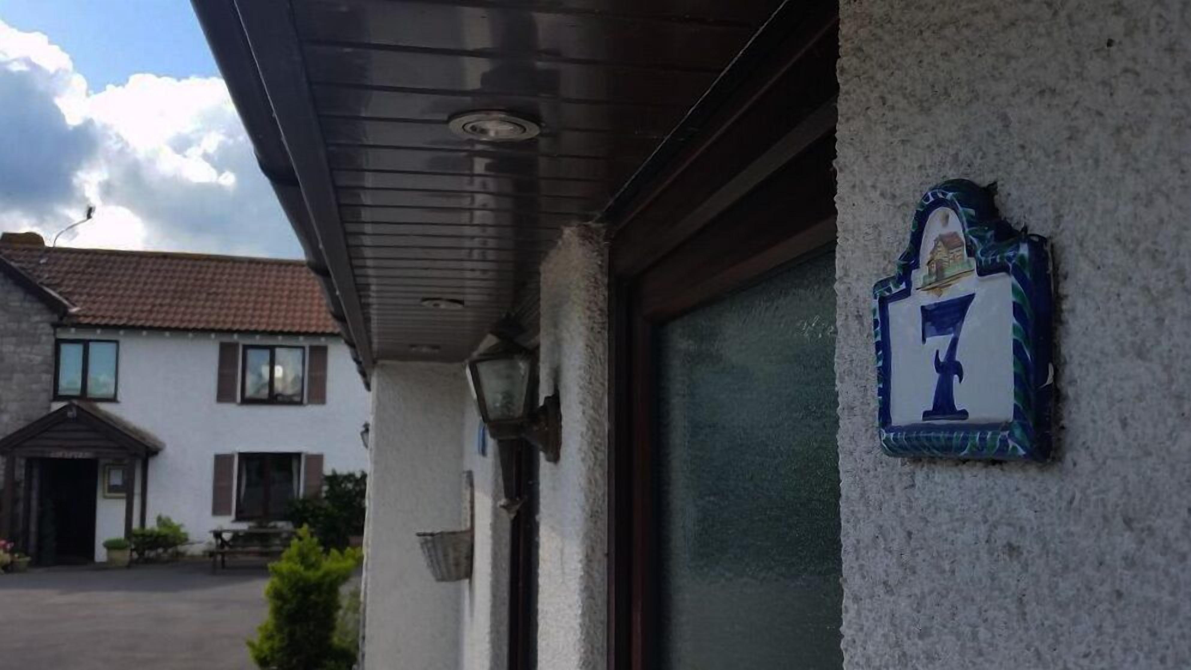 1 bedroom, in-room safe, individually decorated, individually furnished