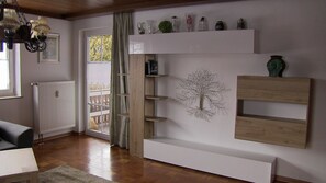 独立别墅, 山景 | 客厅 | 平板电视