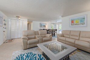 Smart TV, books, stereo