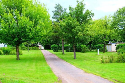 Camping du Lac de Villegusien