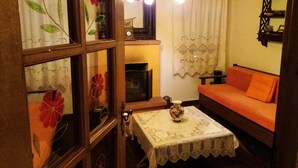 บ้านคอมฟอร์ท | ห้องนั่งเล่น