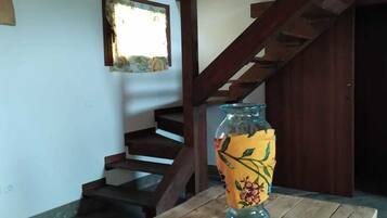 Superior-Maisonette, Mehrere Betten | Wohnbereich
