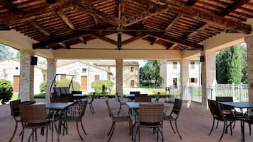 Área de parrilladas y picnic