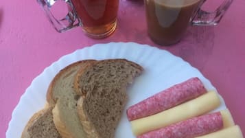 Free daily continental breakfast