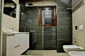 Design Suite, Ensuite, Garden View | Bathroom - Heidi Bed and Breakfast (Albavilla)