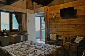 Exclusieve tweepersoonskamer, en-suite badkamer, uitzicht op tuin | Divers