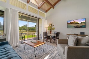 TV - Spacious Condo Paradise at Kuilima West (Kahuku)