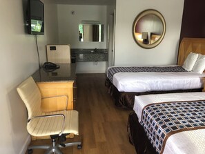 Rideaux occultants, fer et planche à repasser, Wi-Fi gratuit