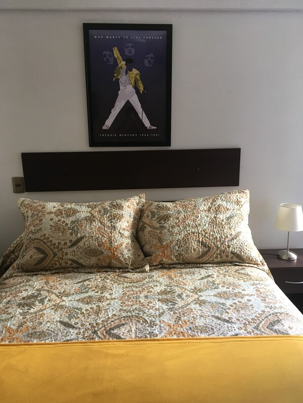 1 bedroom, free WiFi, bed sheets