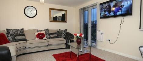 Casa, 4 camere da letto | Area soggiorno | TV a schermo piatto