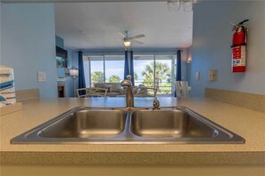 Fridge, microwave, stovetop, dishwasher - 242 - Beach Daze (Captiva)