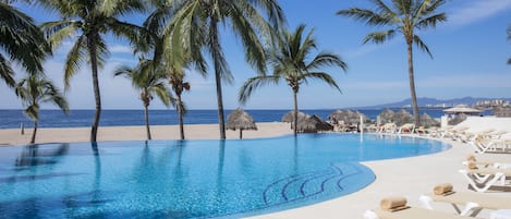 Infinity pool