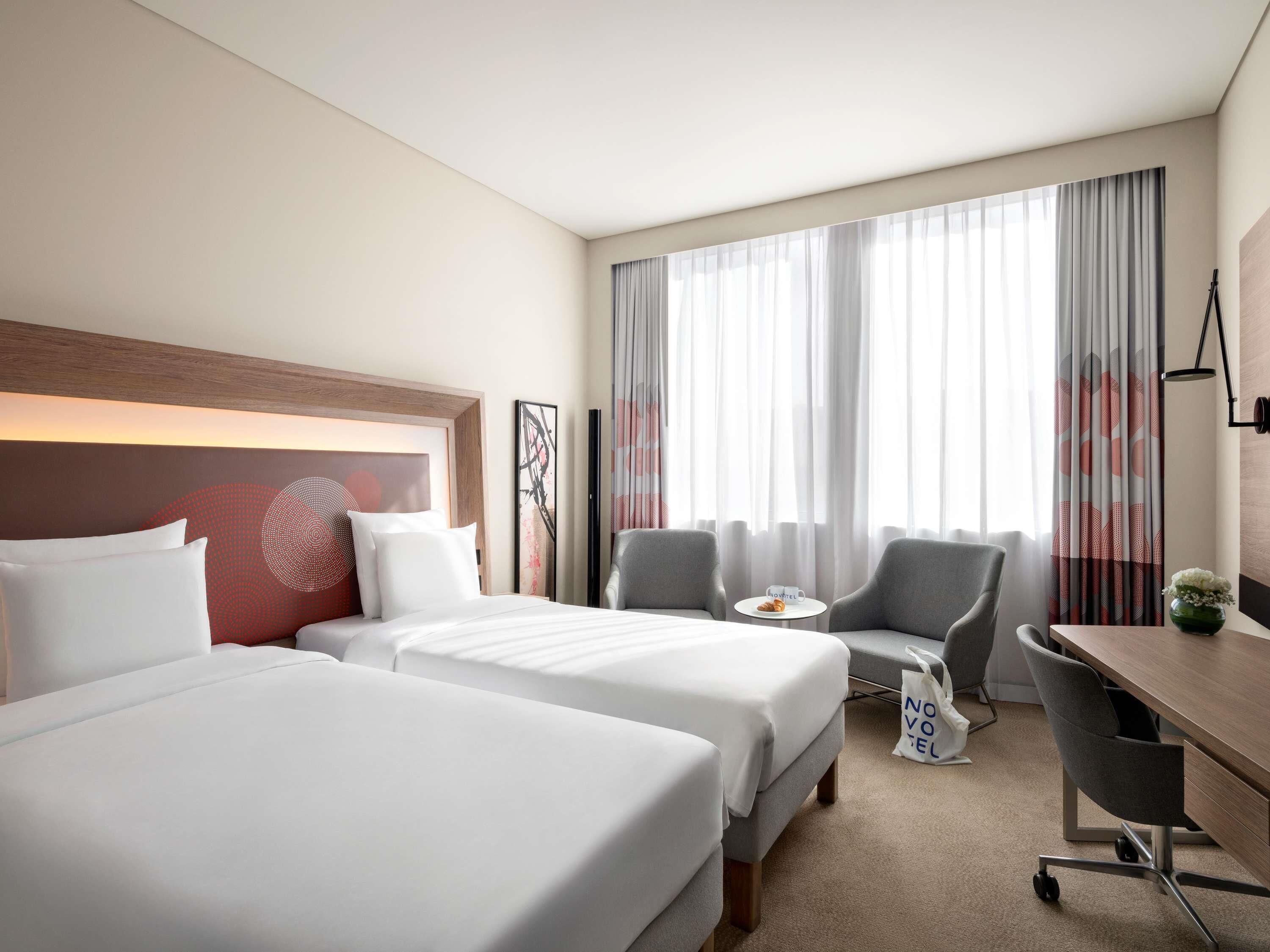 Superior Twin Room, 2 Twin Beds | 1 bedroom, minibar, in-room safe, individually furnished