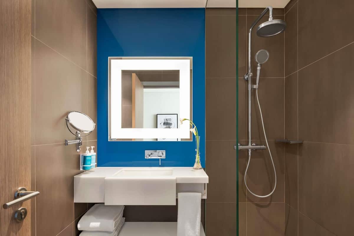 1 bedroom, minibar, in-room safe, individually furnished