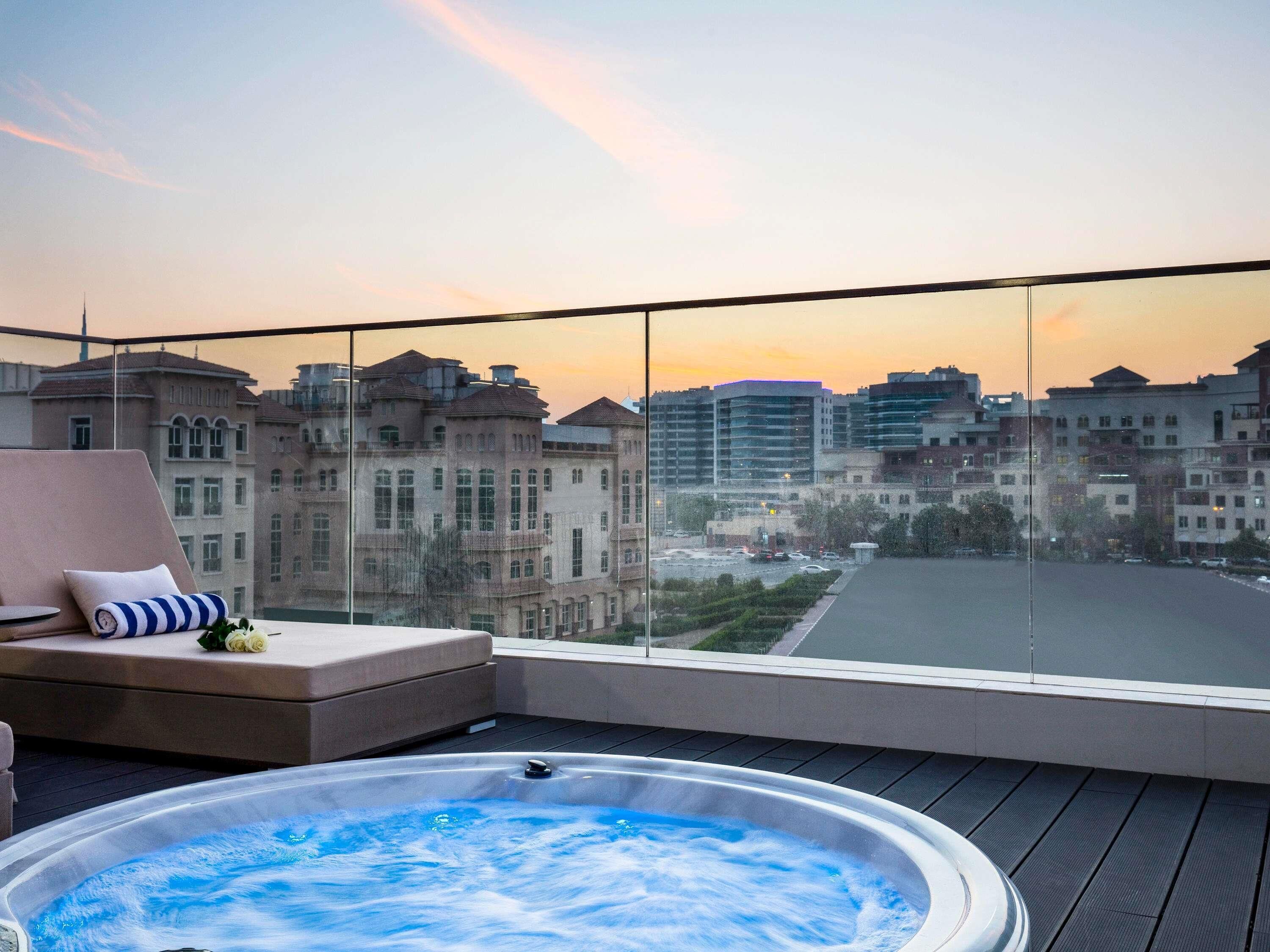 Executive Suite, 1 Double Bed with Sofa bed, Terrace | 1 bedroom, minibar, in-room safe, individually furnished