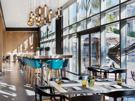 Breakfast, lunch and dinner served. Novotel Bur Dubai