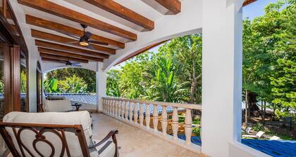 Blue Jewel Oceanfront Private Villa