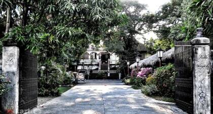 Cuarto Dormitoryo A: Zehn Etagenbetten