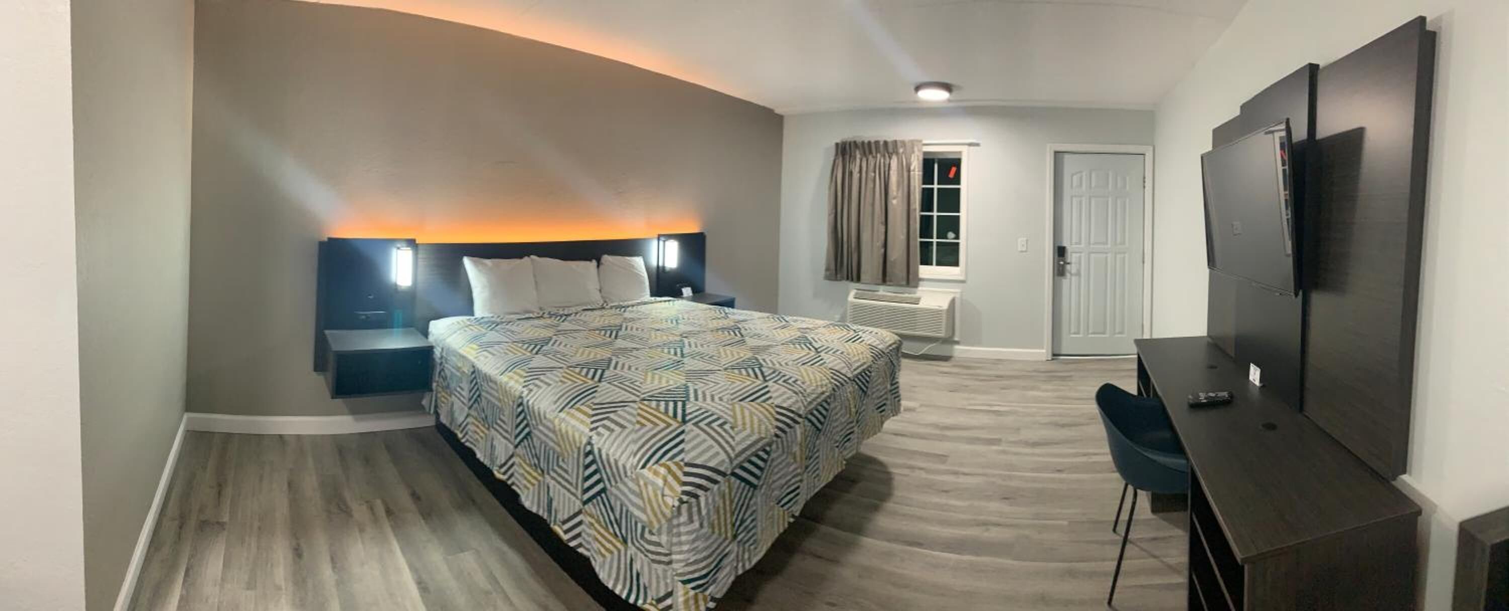 Ropa de cama de alta calidad y escritorio 