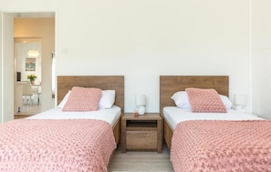 2 chambres, lit parapluie, Wi-Fi gratuit, draps fournis