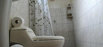 Cabin, 1 Queen Bed | Bathroom | Shower, towels, soap, shampoo