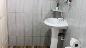 Cabin, 1 Queen Bed | Bathroom | Shower, towels, soap, shampoo