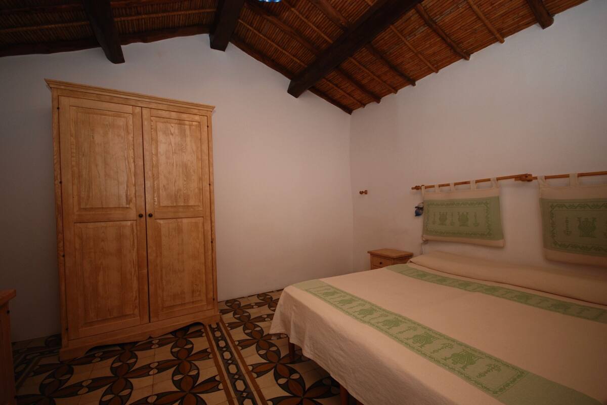 Standard Triple Room, City View