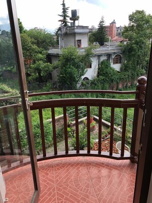 Habitación individual Premium, 1 habitación, vista al patio | Vista al patio