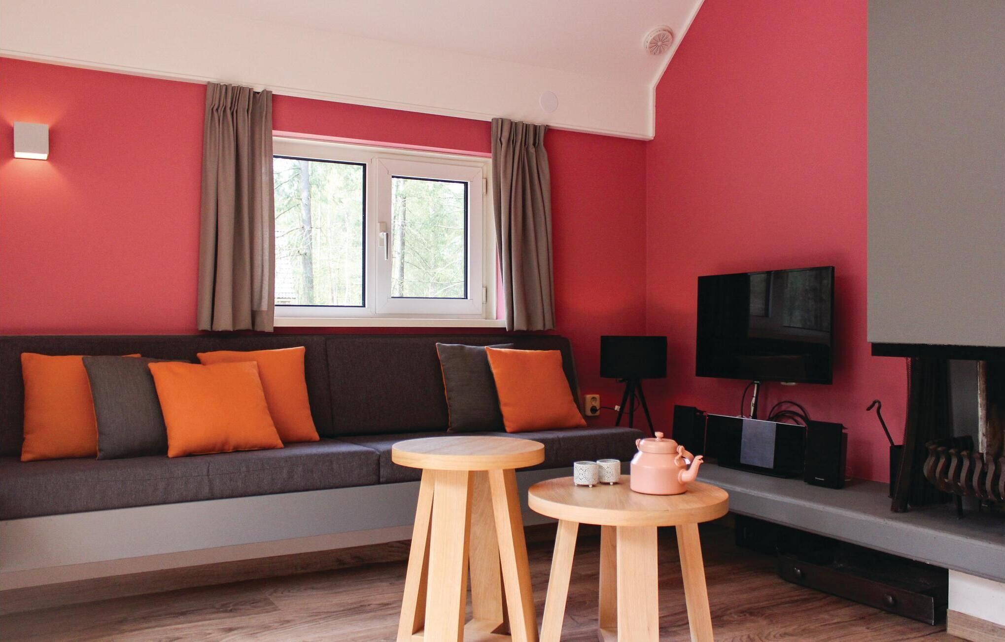 Una Smart TV, una chimenea