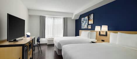 Ropa de cama de alta calidad y escritorio