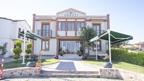 Unclassified image, 2 of 43, button - Ebruli Otel Cunda (Ayvalik)