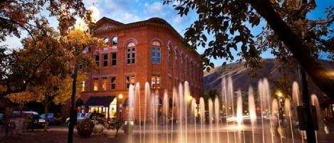 Condo (Aspen_Ritz_Carlton_3bed_Penthouse) | Exterior