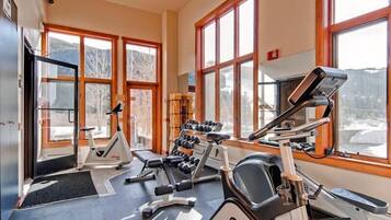 Rumah (2337_Red_Hawk_TownHms) | Fasilitas kebugaran