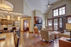 Condo (Breck_One_Ski_Hill_4) | Exterior