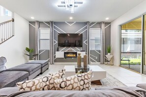 Room - Solara Resort Homes and Townhomes (Kissimmee)