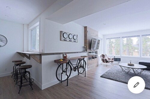 Newer Ski in Ski Out Luxury Home at Silverstar! Suite in Vantage at Silverwoods