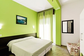 3 habitaciones, tabla de planchar con plancha y wifi 
